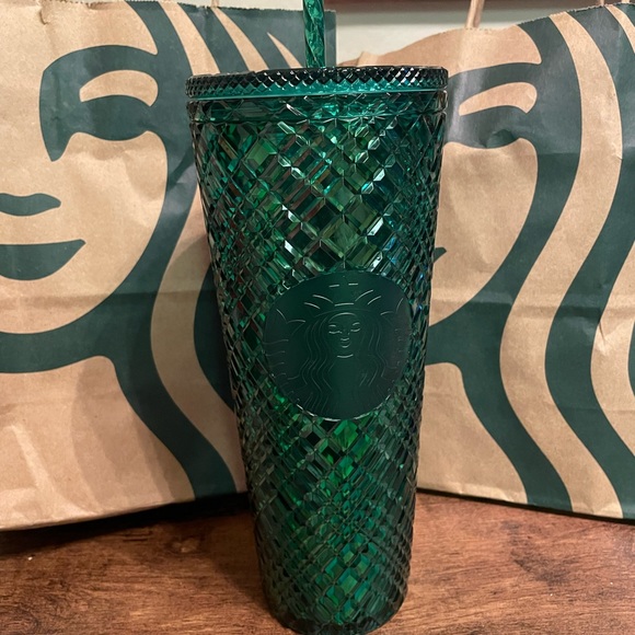 Starbucks Spring 2022 Soft Touch Green Studded 24 Oz Tumbler New Authentic - Picture 1 of 4